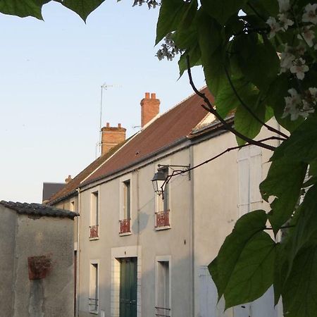 Les Viviers Maison D'Hotes B&B Puiseaux Экстерьер фото